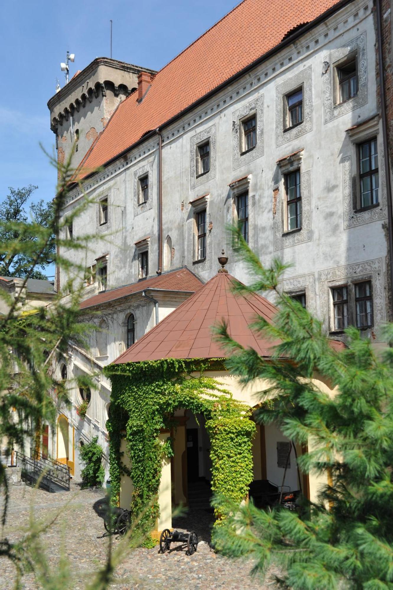 Zamek Otmuchów Exteriér fotografie